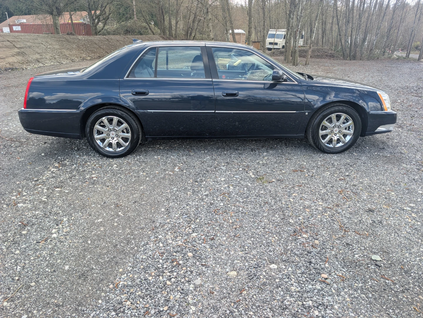 2009 Cadillac DTS sedan console shift - photo 2