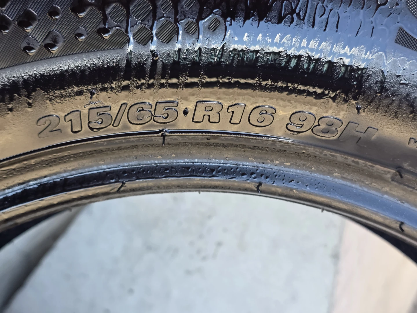 Kumho Solus TA11 Tire 215/65R16 98H - photo 3