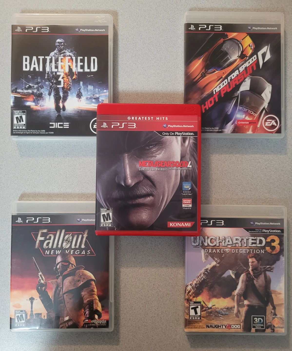 Sony PlayStation 3 PS3 Console Bundle with Games and Controllers - photo 2