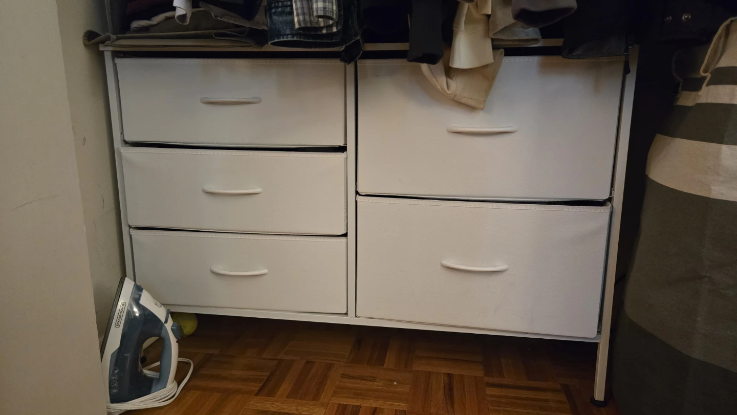 White 6-Drawer Dresser
