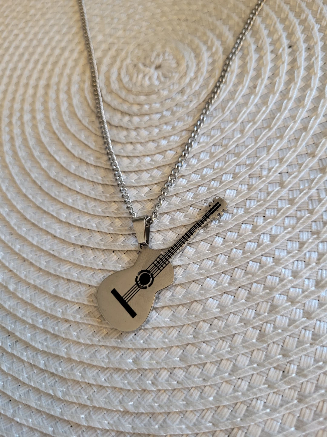 Various Jewellery Pieces