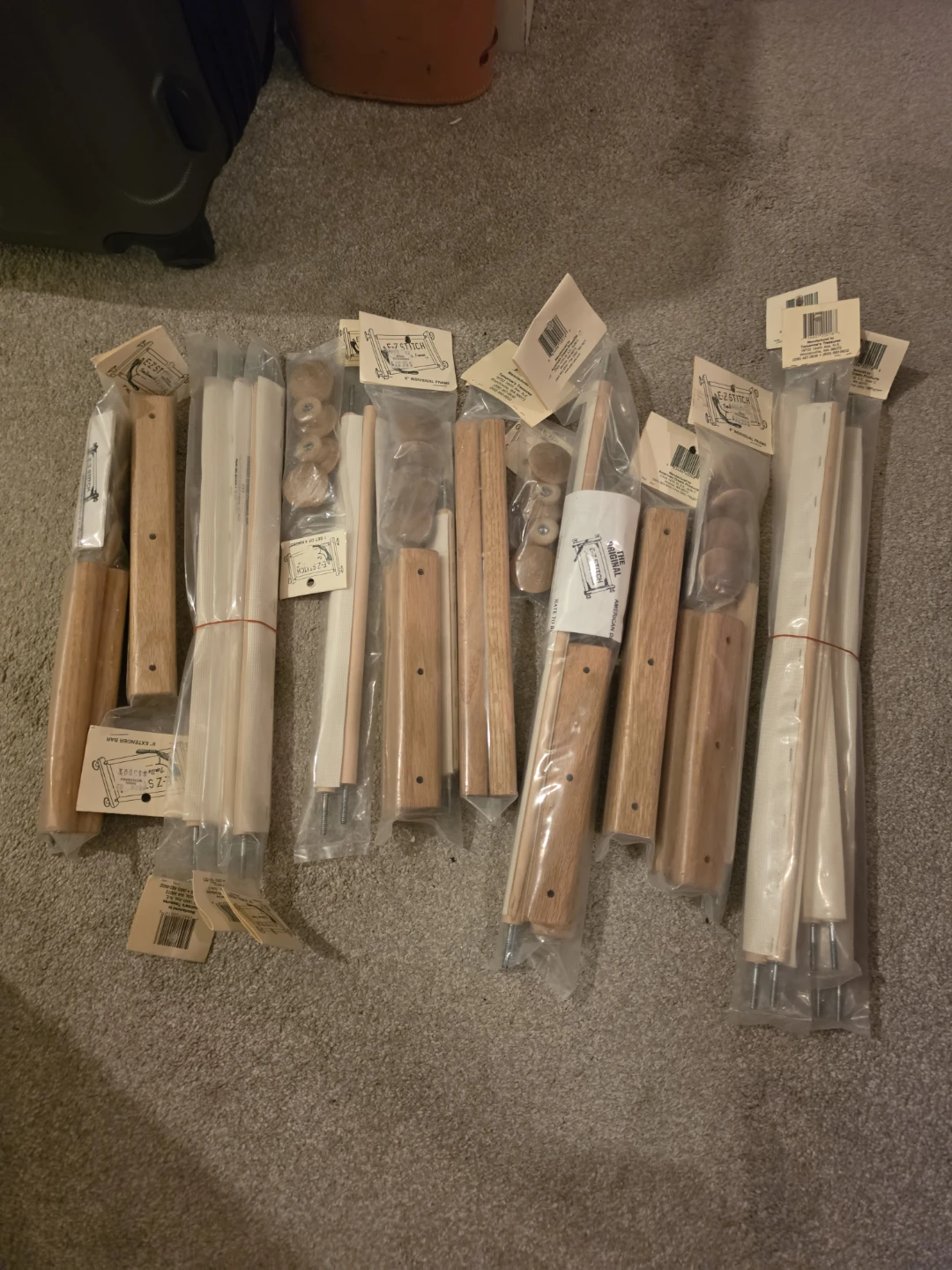 E-Z Stitch Needlework Frame & Extender Bars - Assorted Sizes