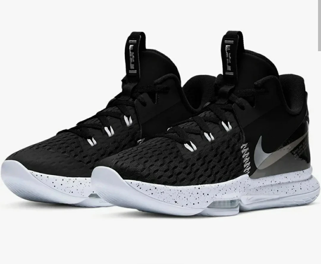 Brand new Nike Lebron James Witness V5