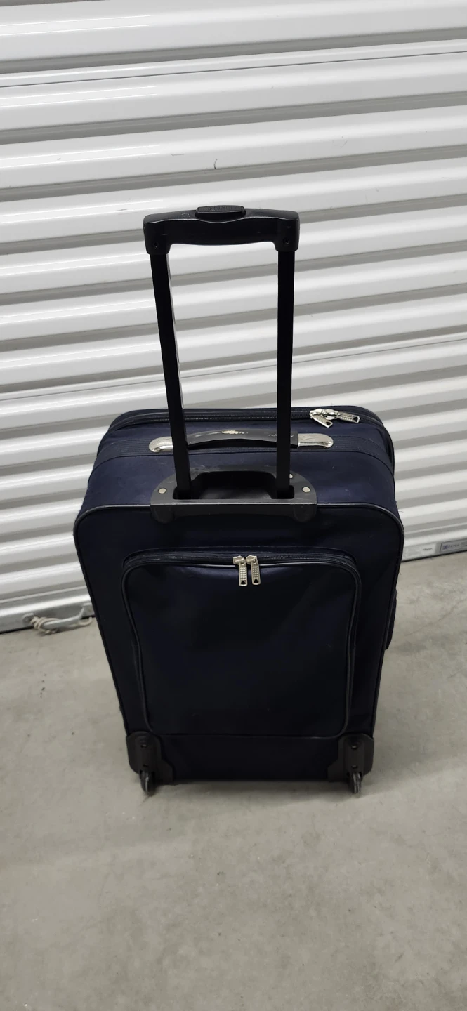 25" 2 wheels luggage - photo 2