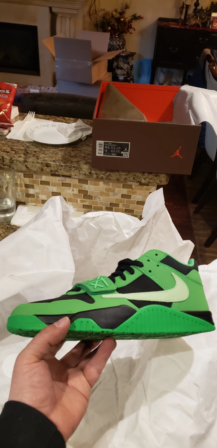 Jordan/Travis Scott Jumpman Jack (green spark) Men 10.5 US