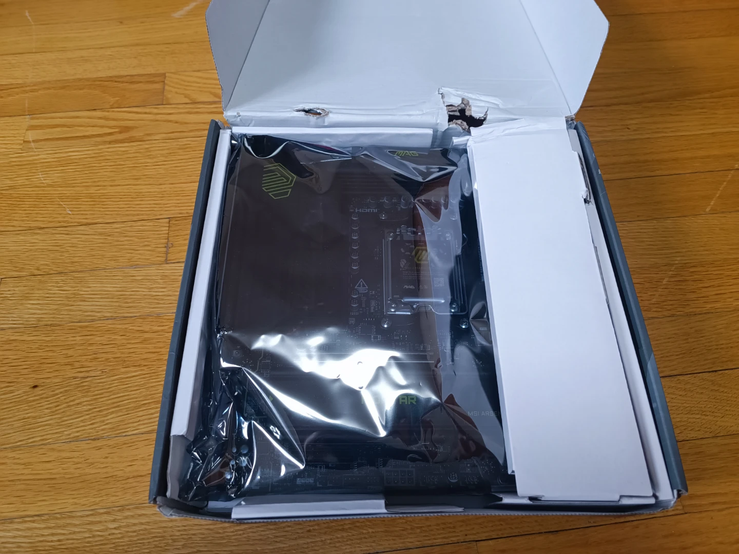 MSI MAG B850M Mortar WiFi Motherboard - photo 3