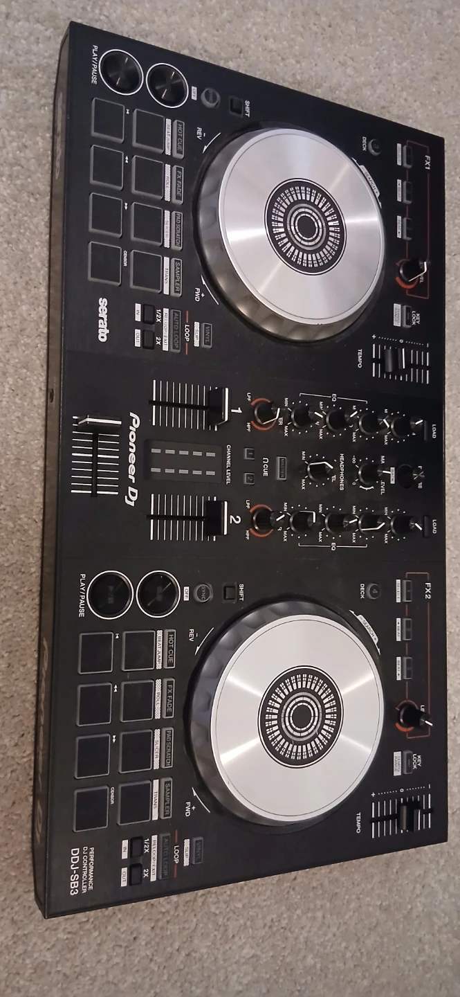 Pioneer DJ DDJ-SB3 Performance DJ Controller