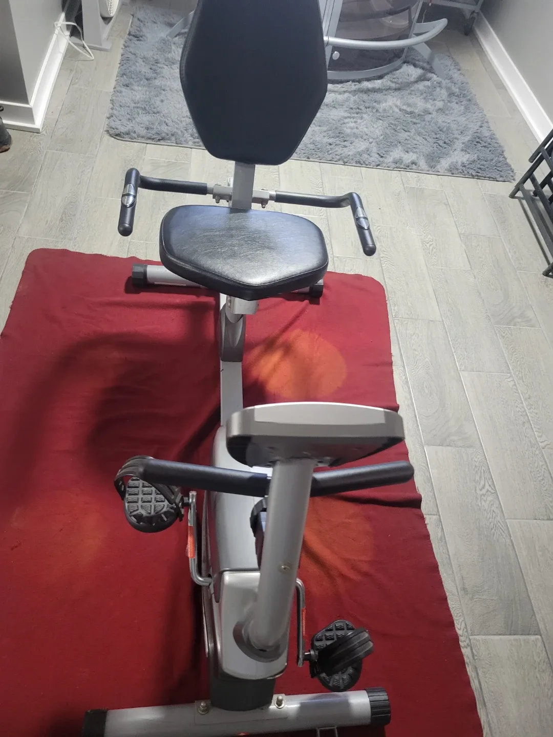 SEATED STATIONARY BIKE EXCELLENT CONDITION - photo 2