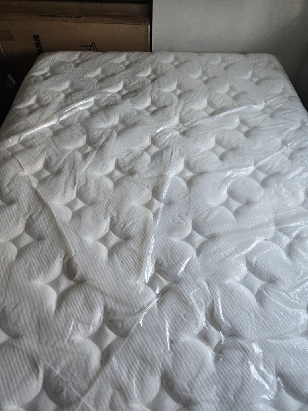 White Queen Size Mattress and Iron Frame - photo 3