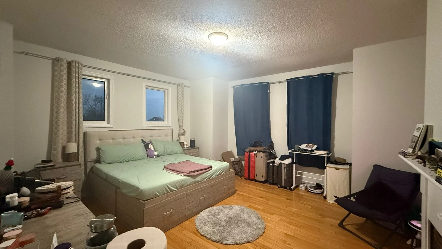 Private room for rent - photo 3