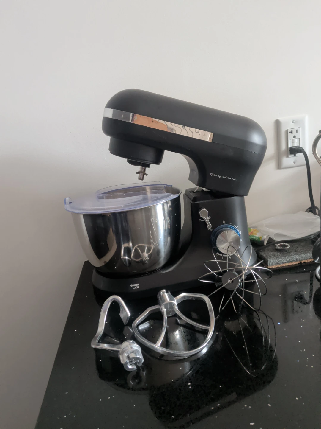 Frigidaire Stand Mixer with attachments