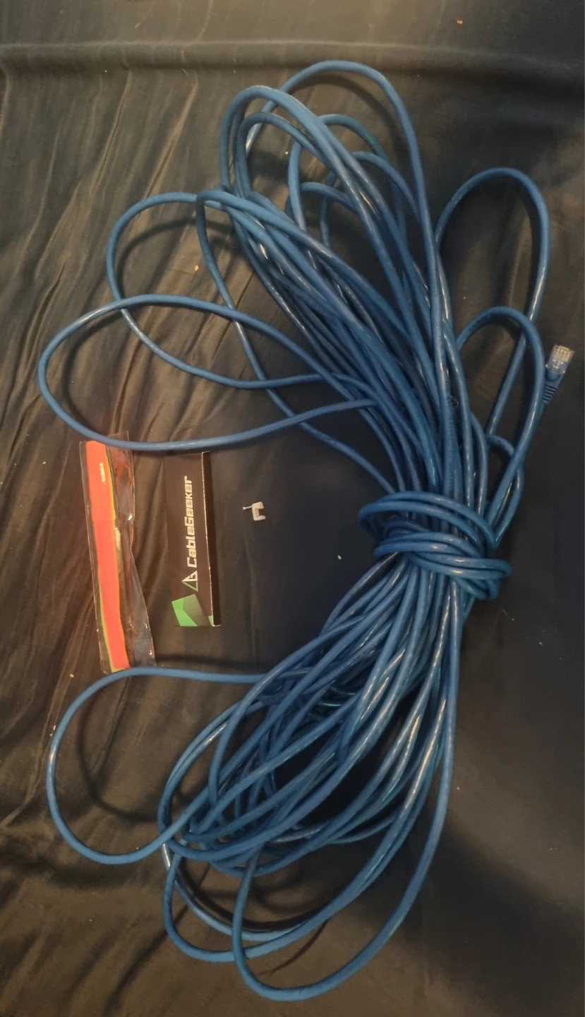 Cat 6 Ethernet Cable w/ Cable Clips & Straps