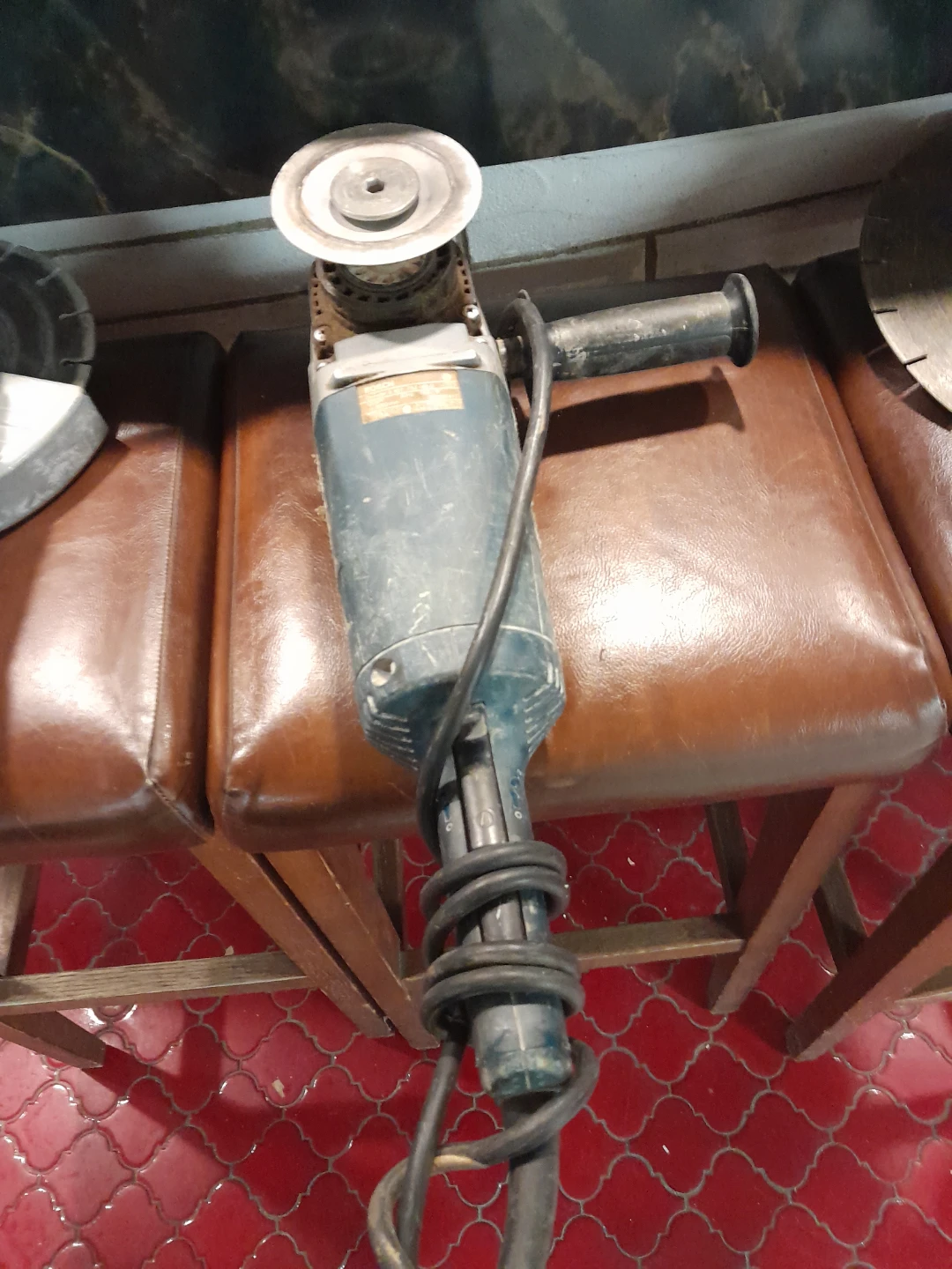 Bosch Angle Grinder - photo 3