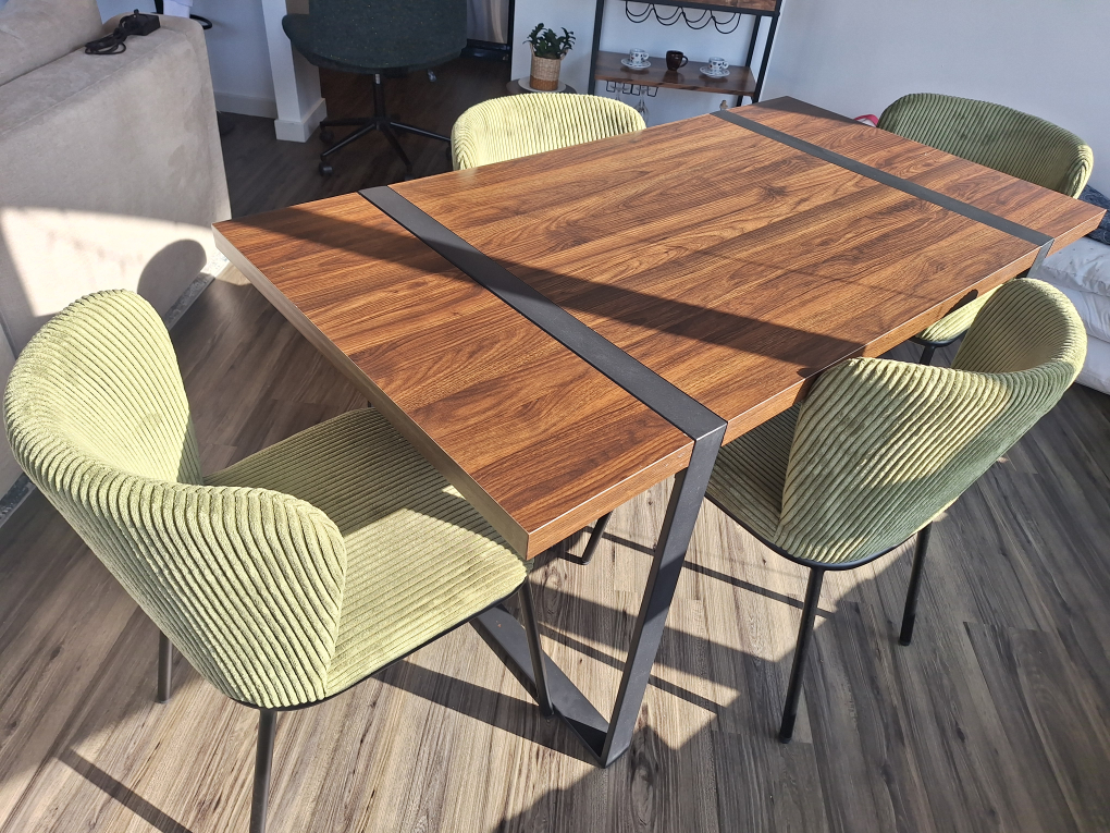 Dining Table and Chairs (set of 4) - photo 4