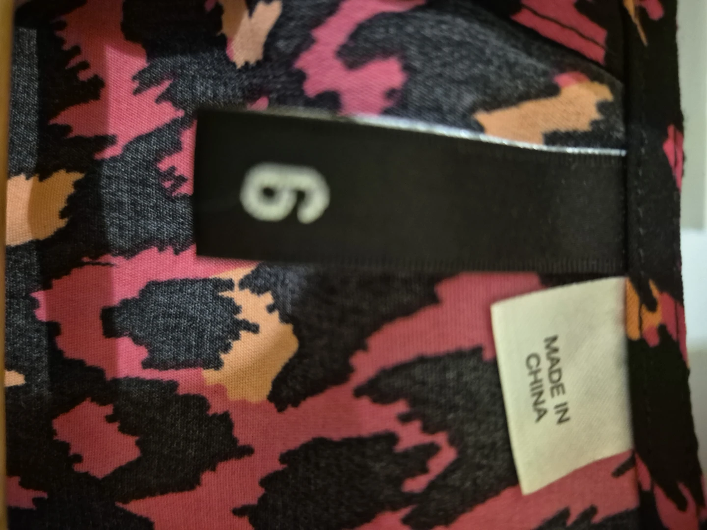 Women's Pink Leopard Print Blouse - Size 6 - photo 3