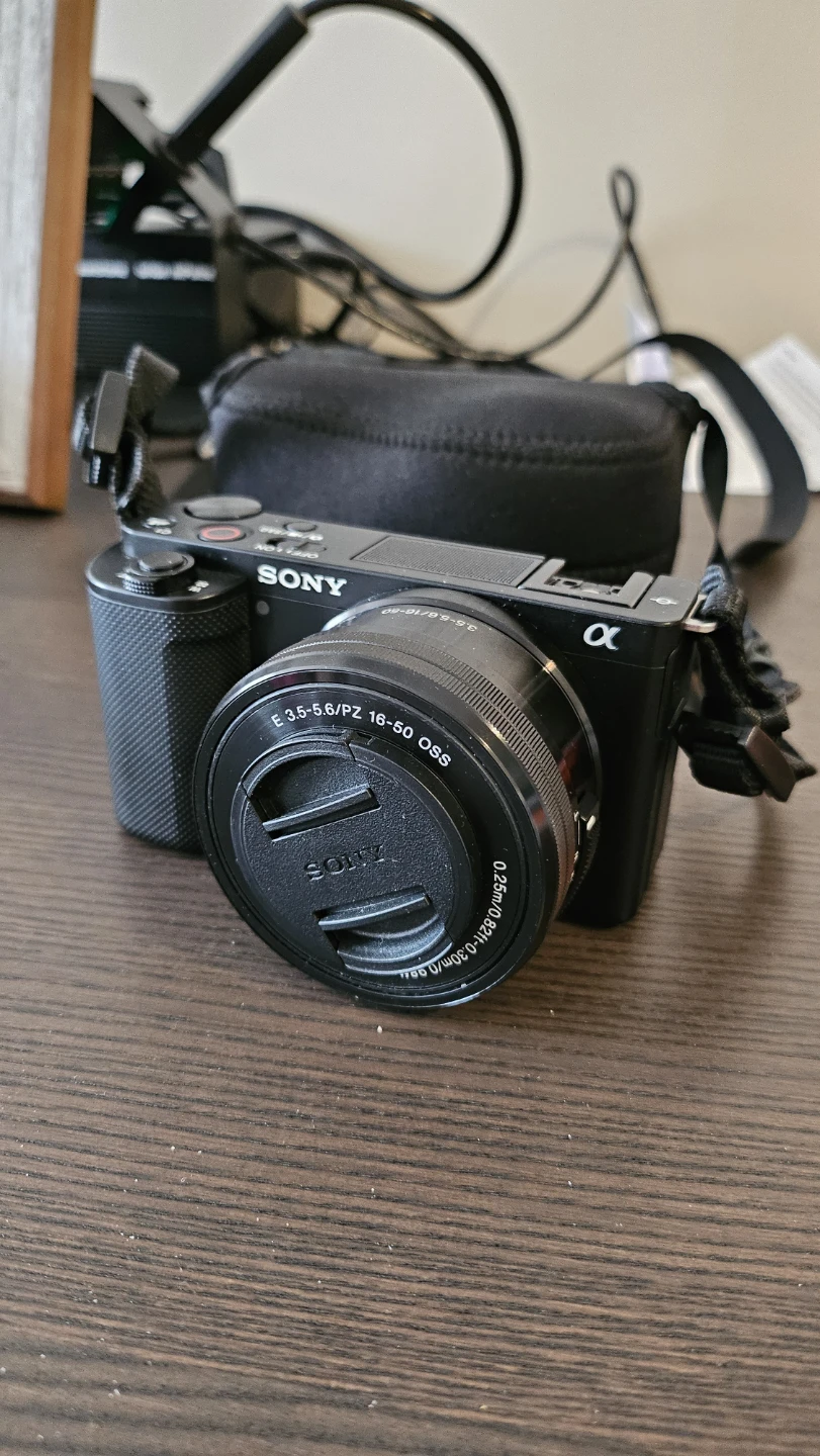 Sony ZVE10