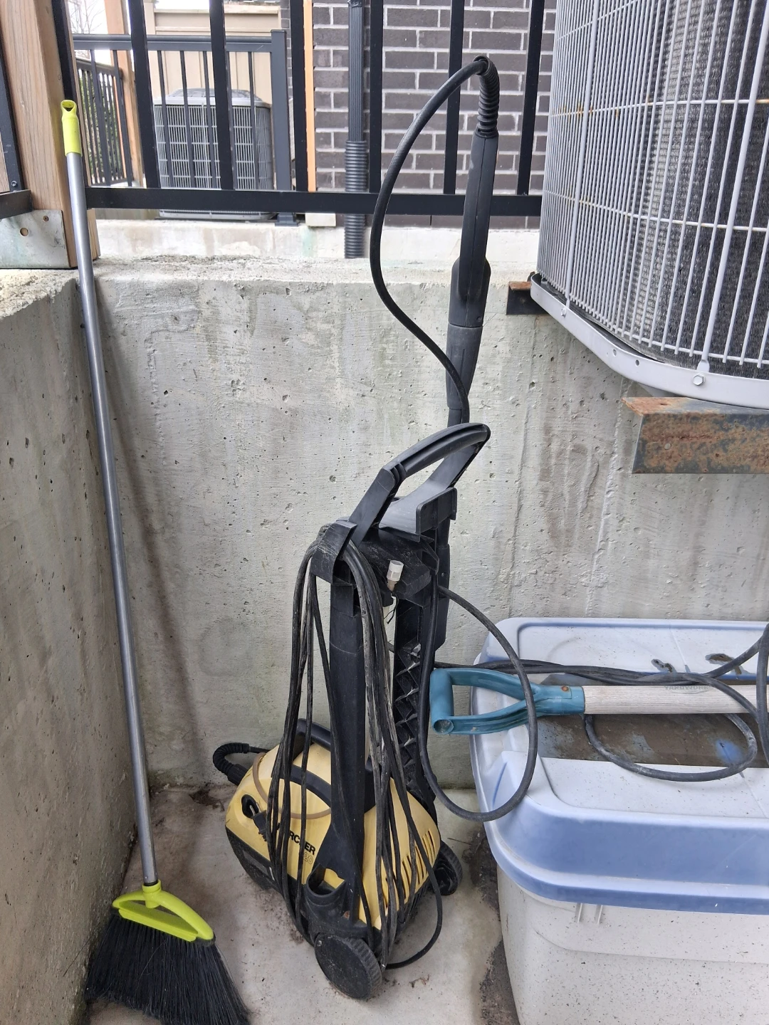 Karcher 320 Pressure Washer - photo 2