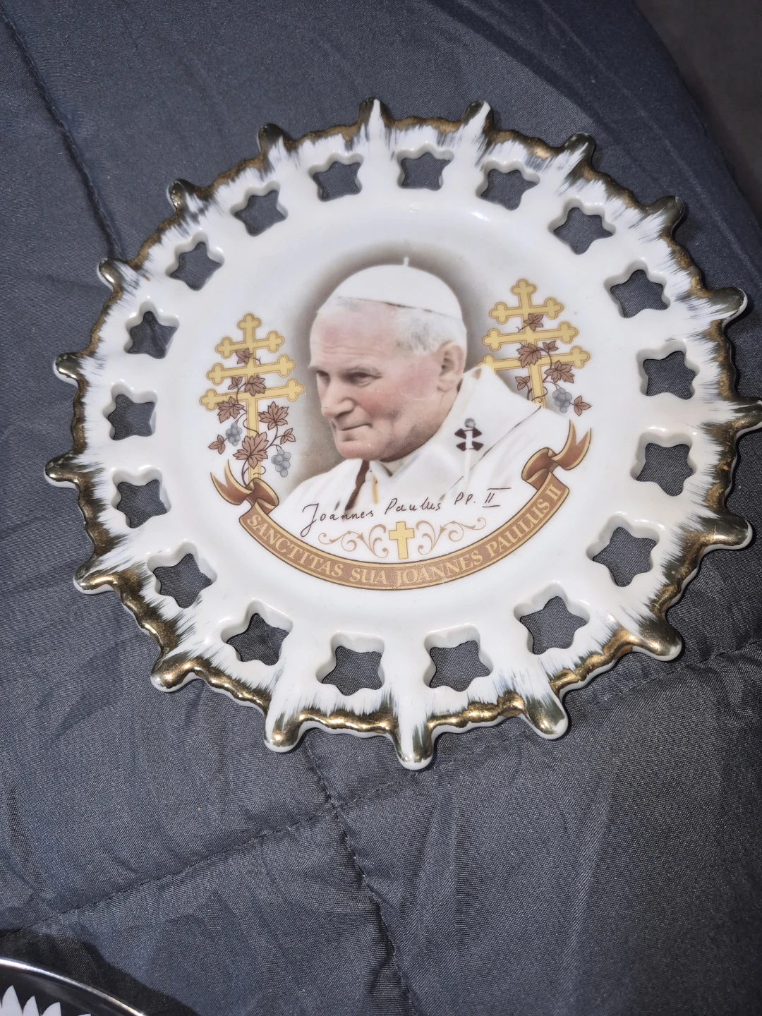 Pope John Paul II Commemorative Plates (Set of 4) - photo 2