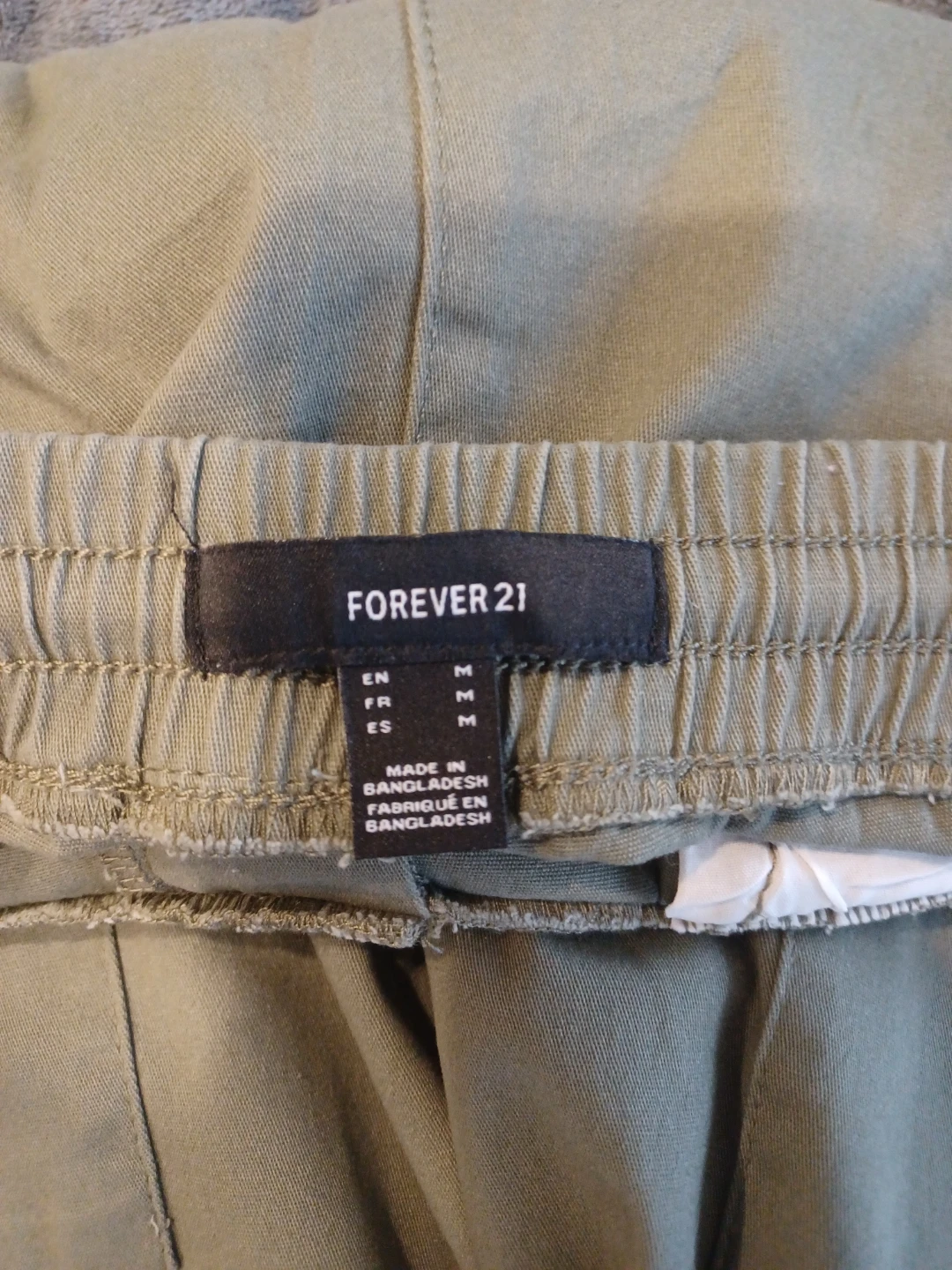 Forever 21 Cargo Pants - Khaki - Size Medium - photo 2