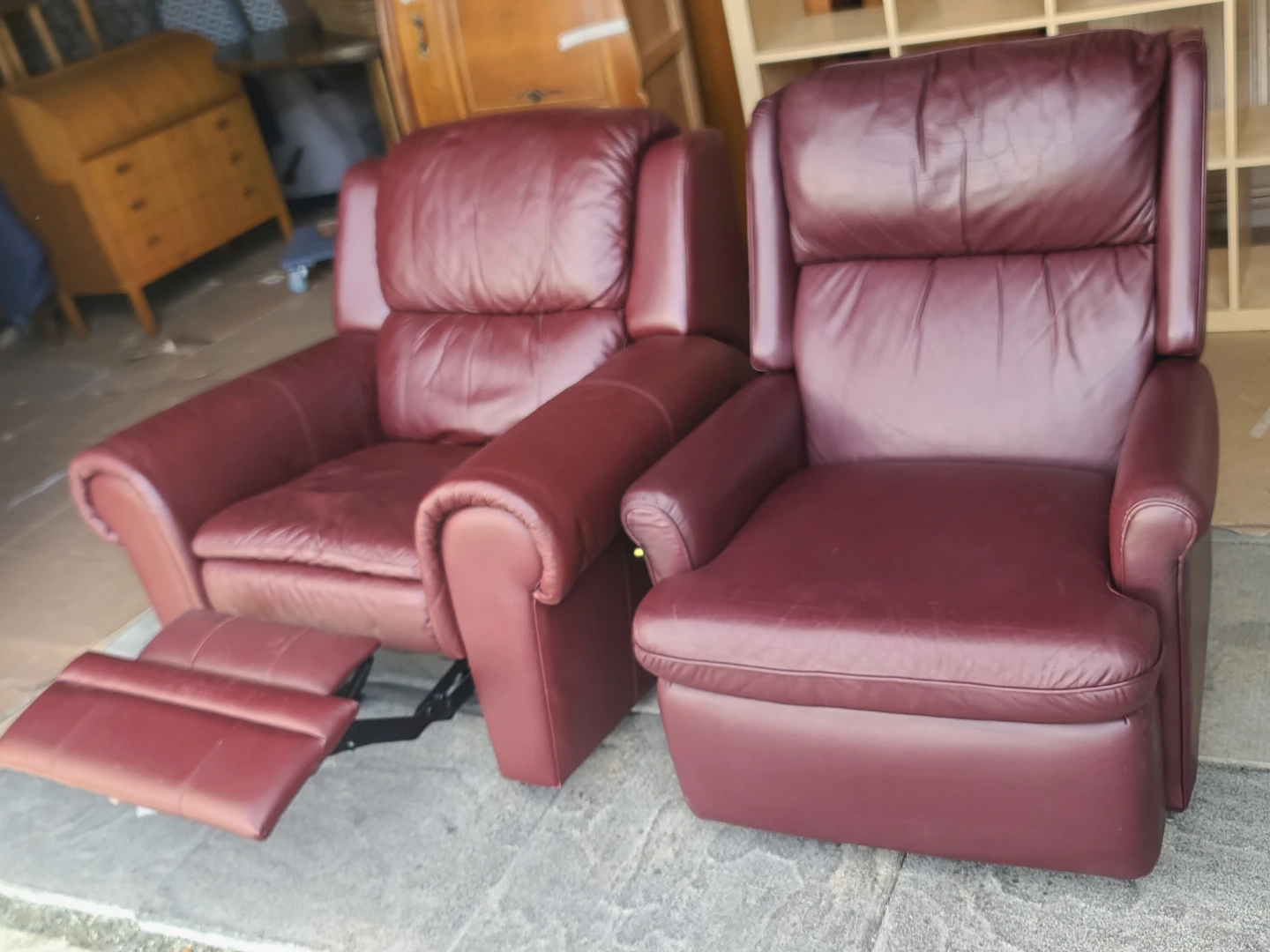 Sklar-Peppler Burgundy Leather Recliner Armchair - photo 2