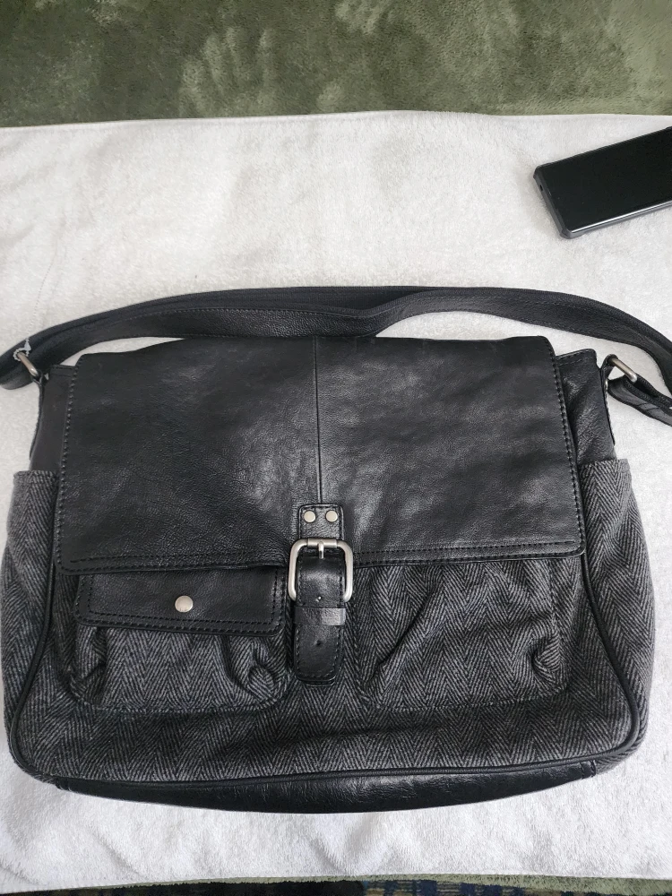 Fossil Messenger Bag