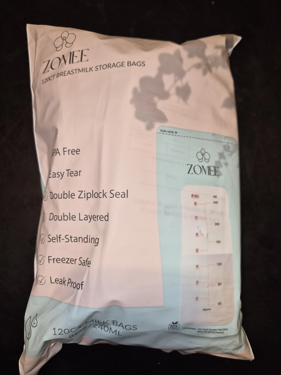 Zomée Fit Wearable Breast Pump Set with 120ct Milk Bags - photo 4