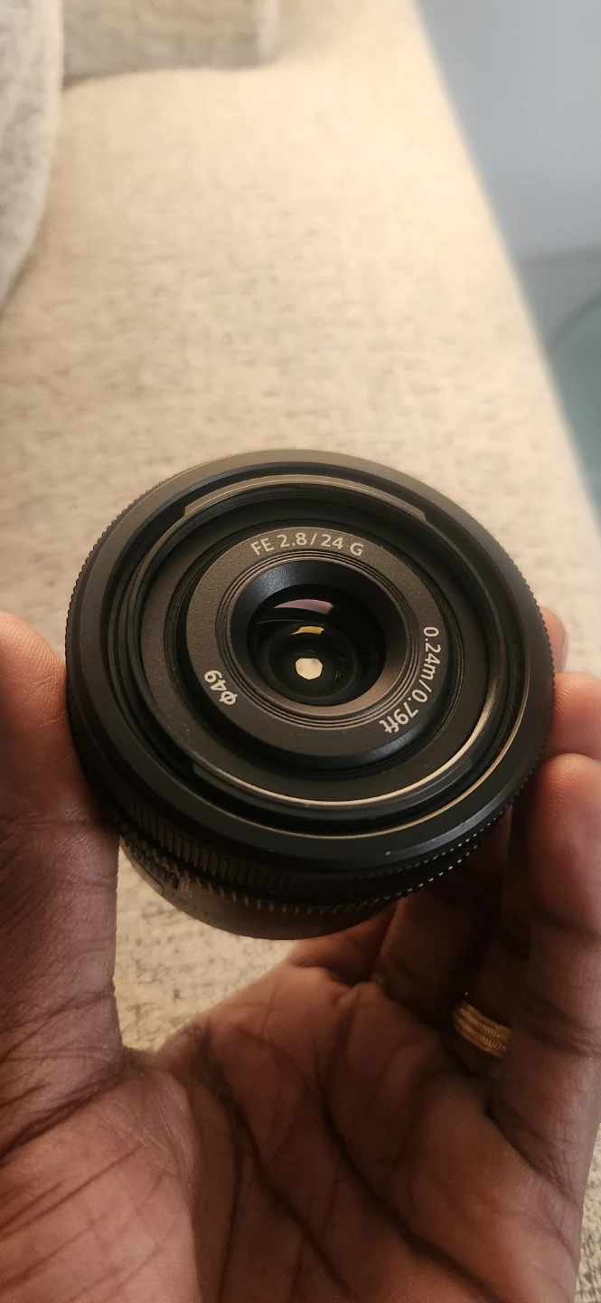 Sony FE 2.8/24 G Lens