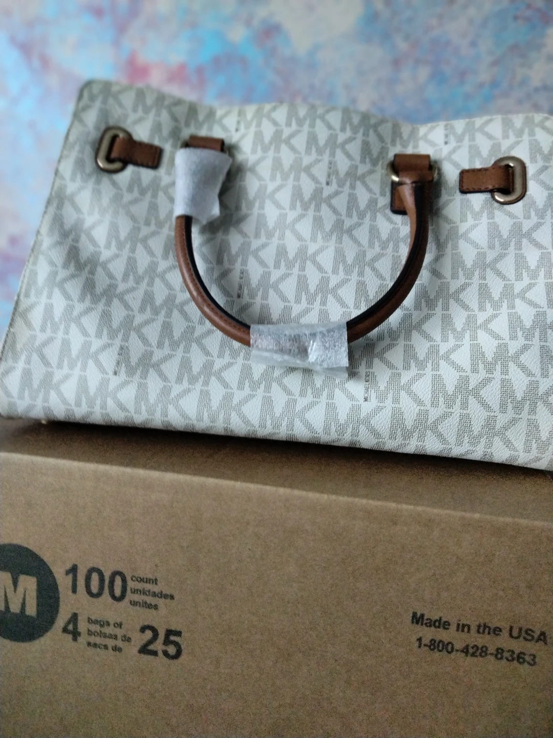 Se vende bolsa grande Michael Kors - photo 2