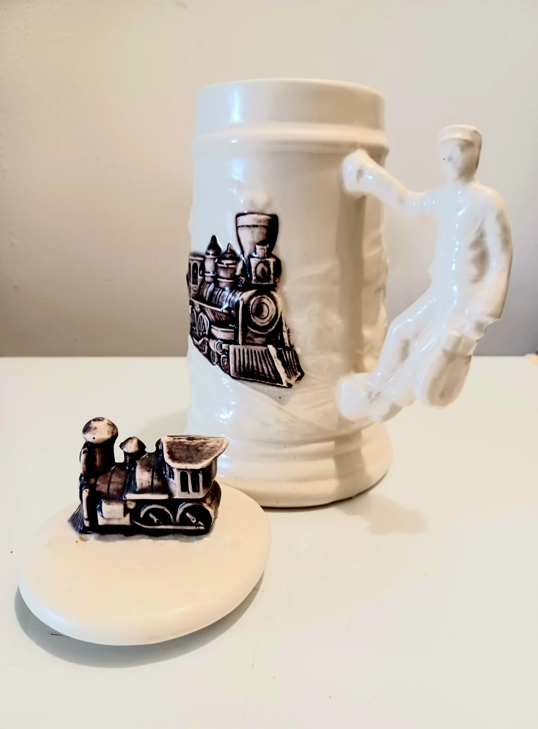 Vtg  3D Hershey R.R. Porcelain Beer Stein - photo 2