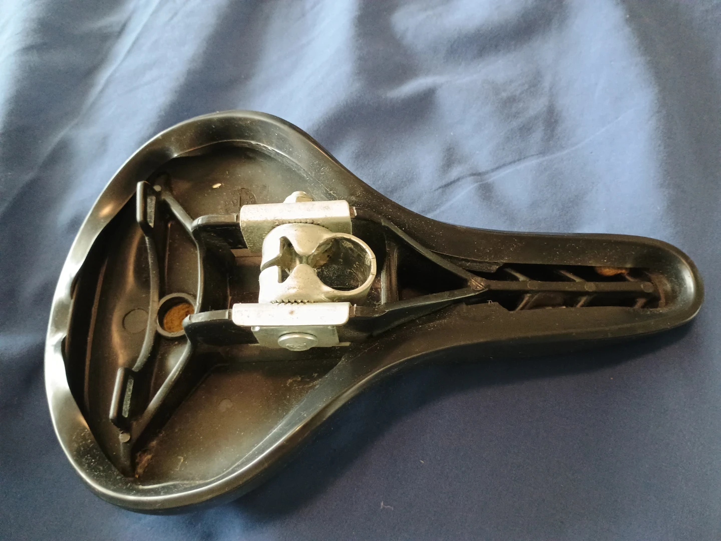 Lite Foam Bicycle Saddle like new - photo 3