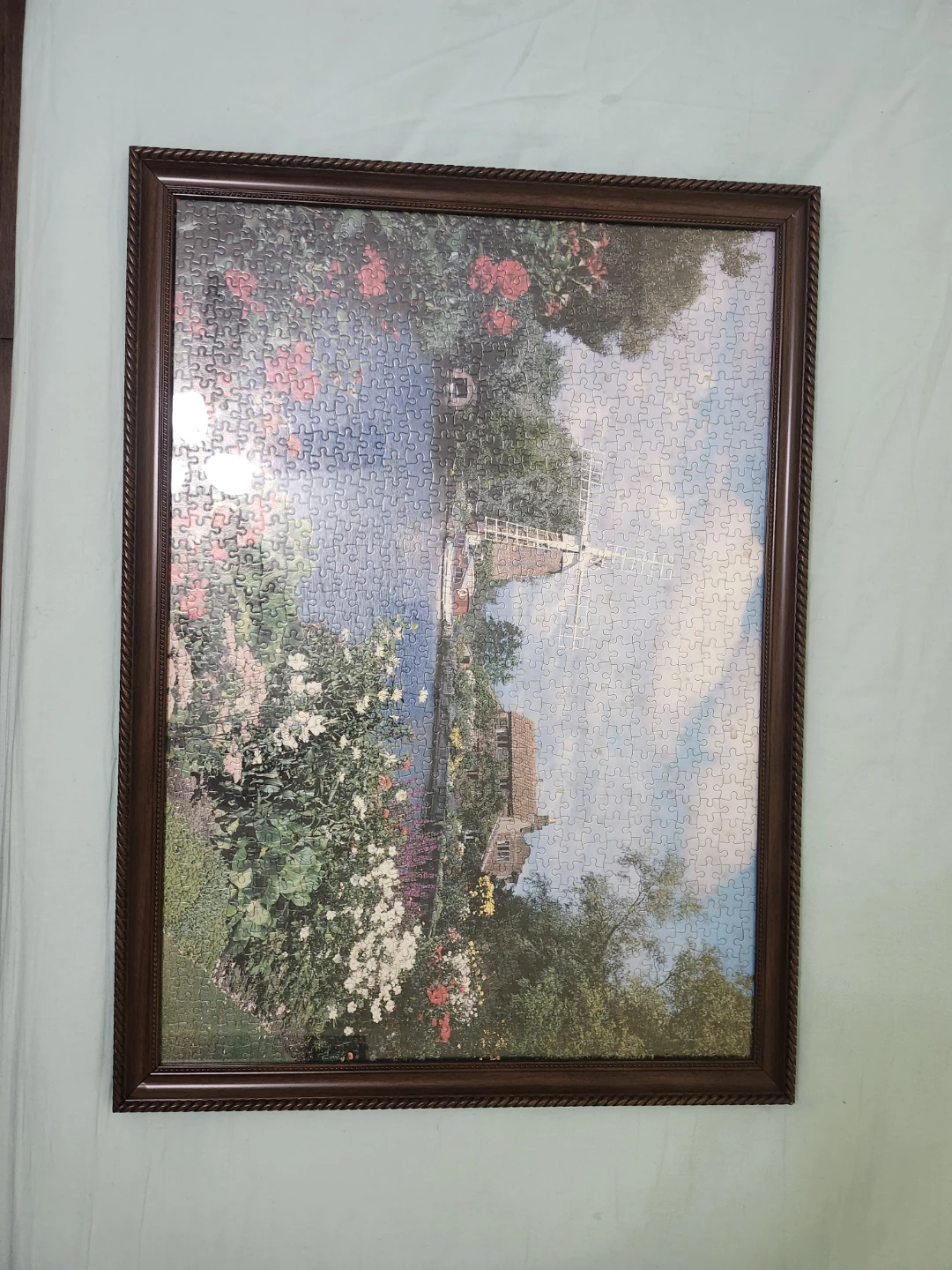 Framed 1000-Piece Jigsaw Puzzle