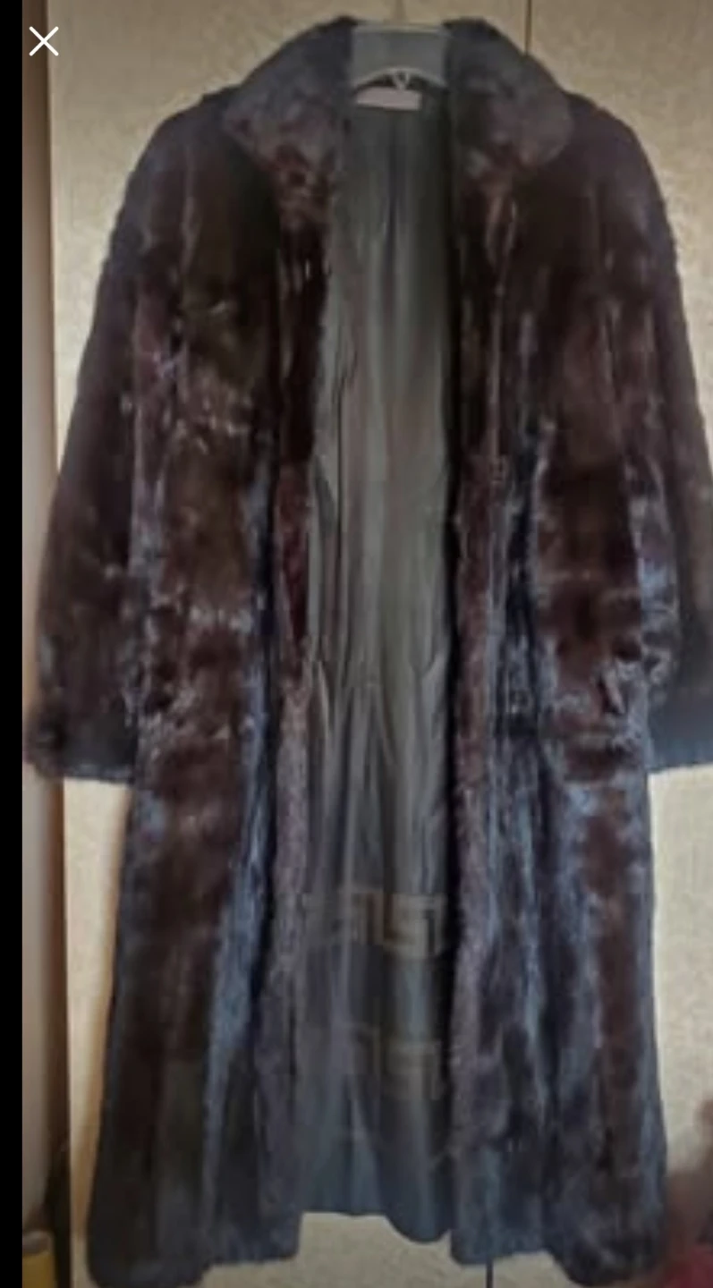 Women's Mink Fur Coat - photo 2