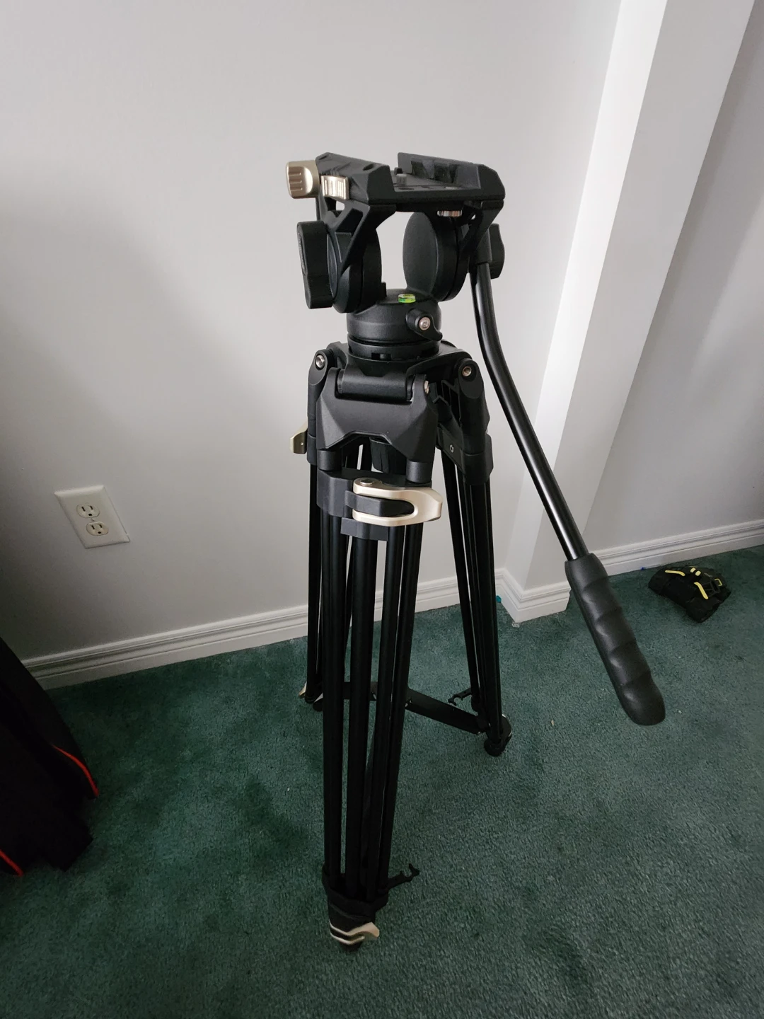 Sachtler Tripod - brand - smallrig