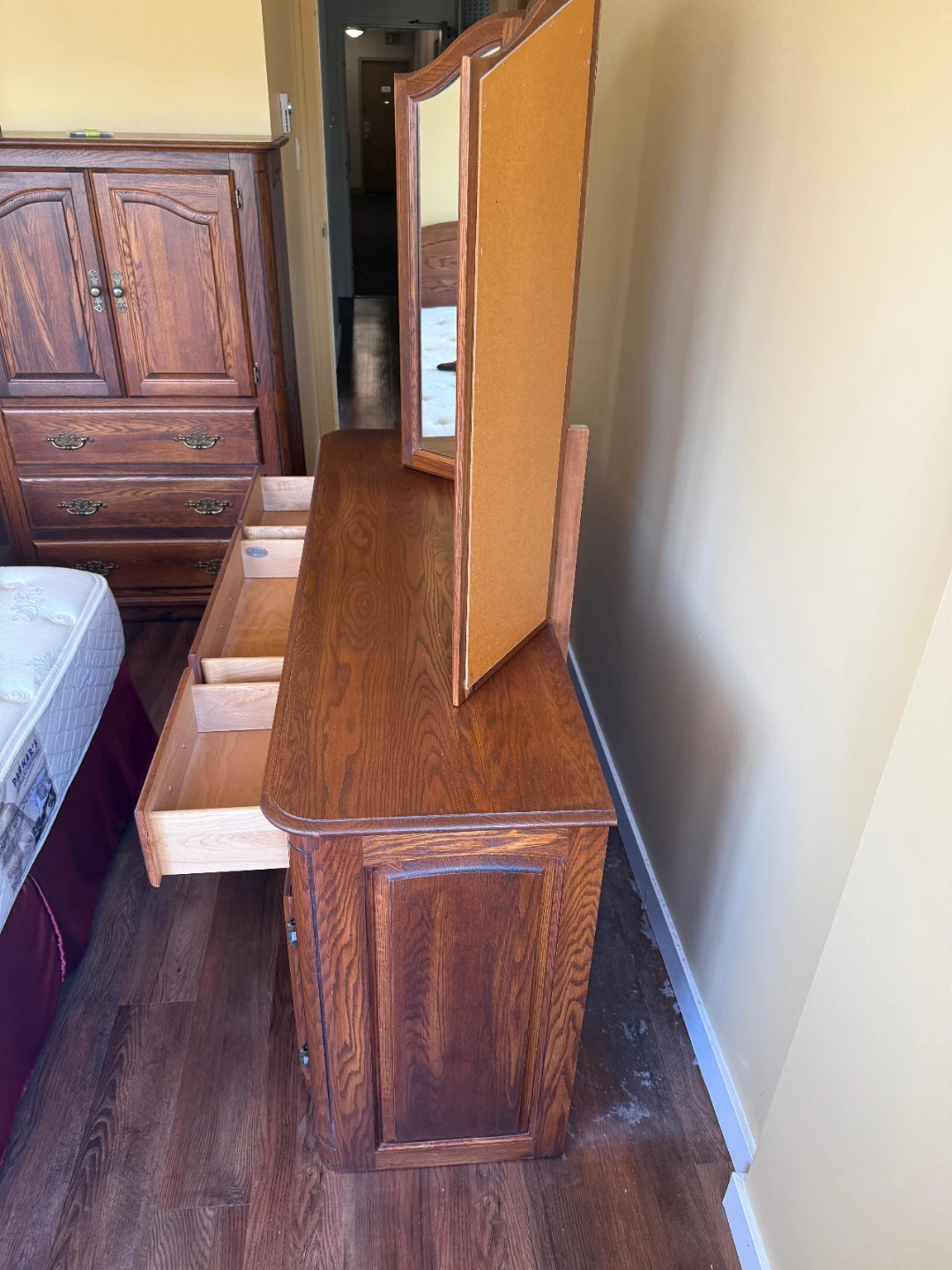 Solid Oak Dresser with Tri-Fold Mirror - photo 3