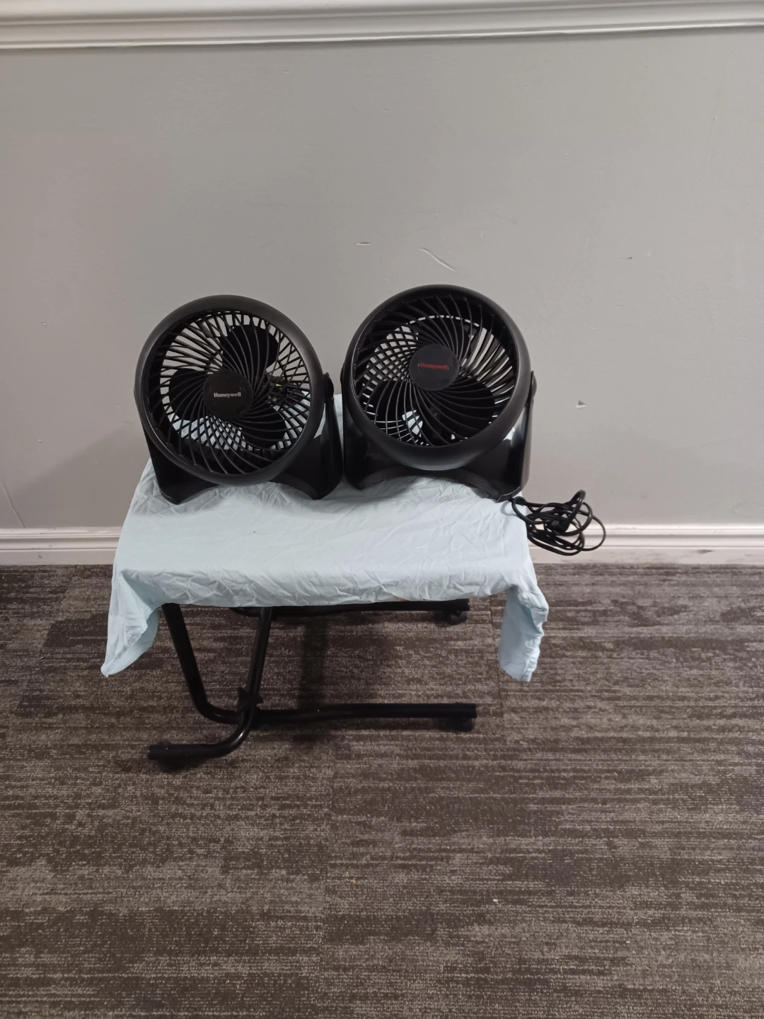 Honeywell Double Turbo Fans - photo 2