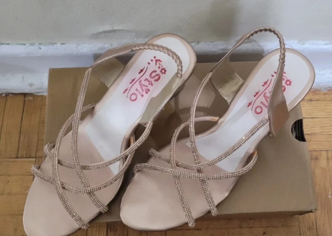 Stylo Rose Gold Embellished Block Heel Sandals - photo 4
