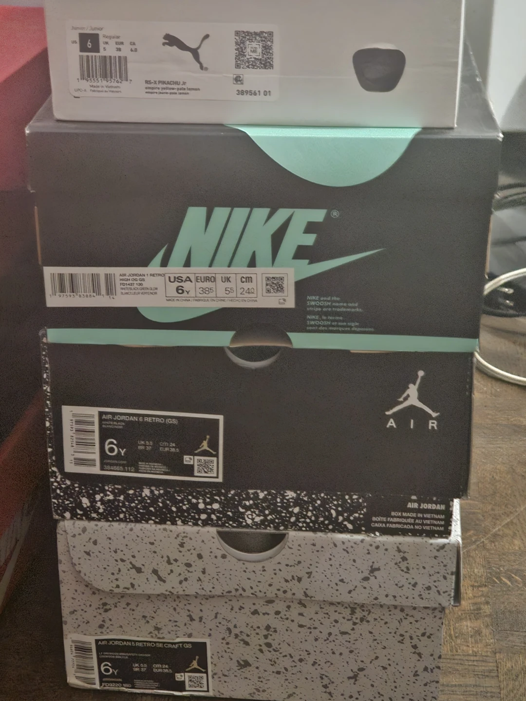 Nike, Jordans, Puma shoes - Size 6Y - photo 2