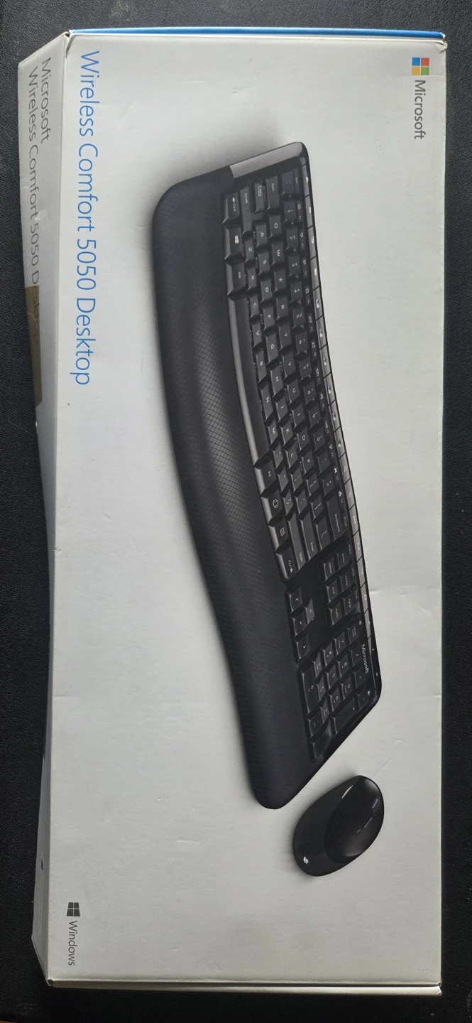 Microsoft Wireless Comfort Keyboard and Mouse Combo