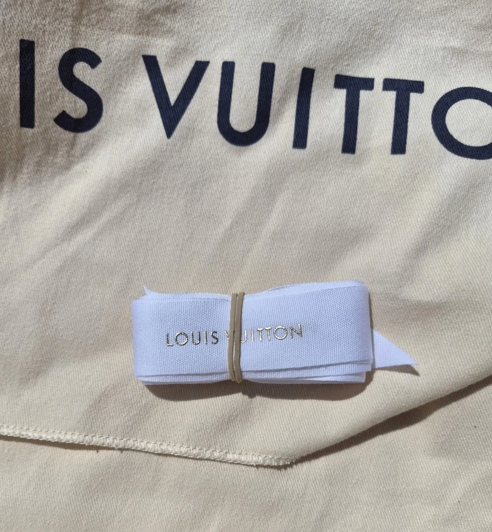 Louis Vuitton Box with Dust Bag and Ribbon - photo 5