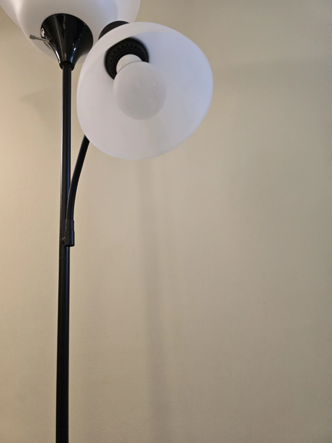 Ikea floor lamp - photo 3