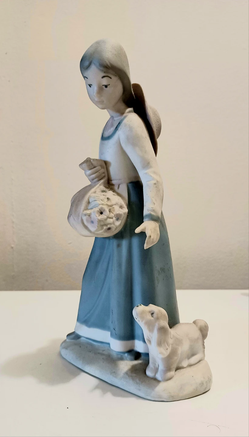 Rare Hand Crafted Rex Valencia Porcelain Statue
