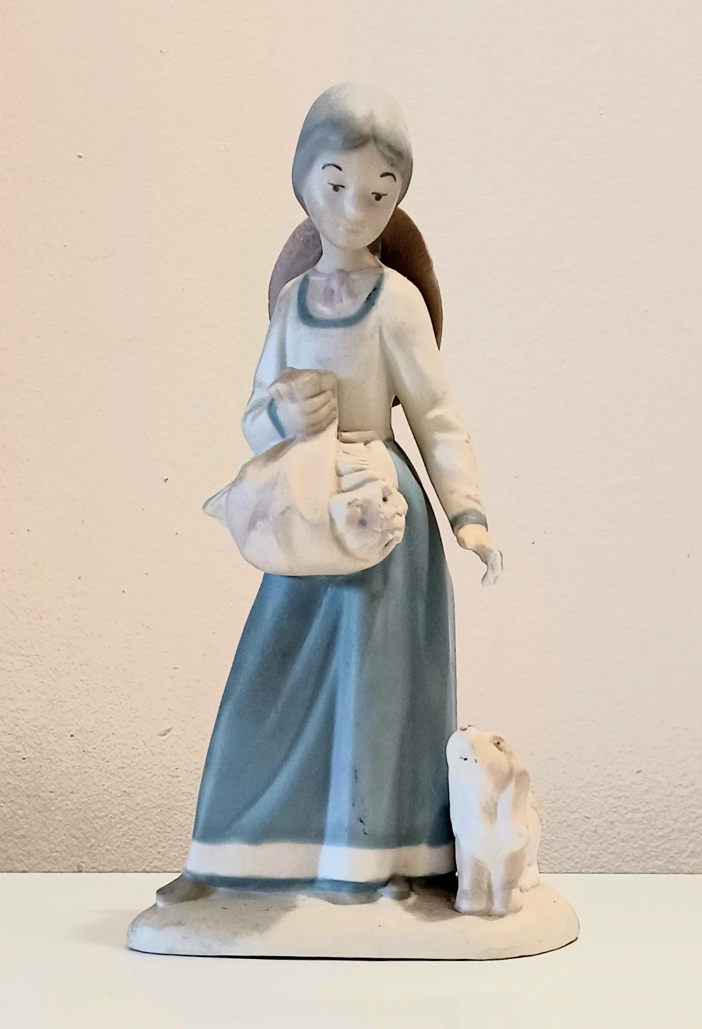Rare Hand Crafted Rex Valencia Porcelain Statue - photo 3