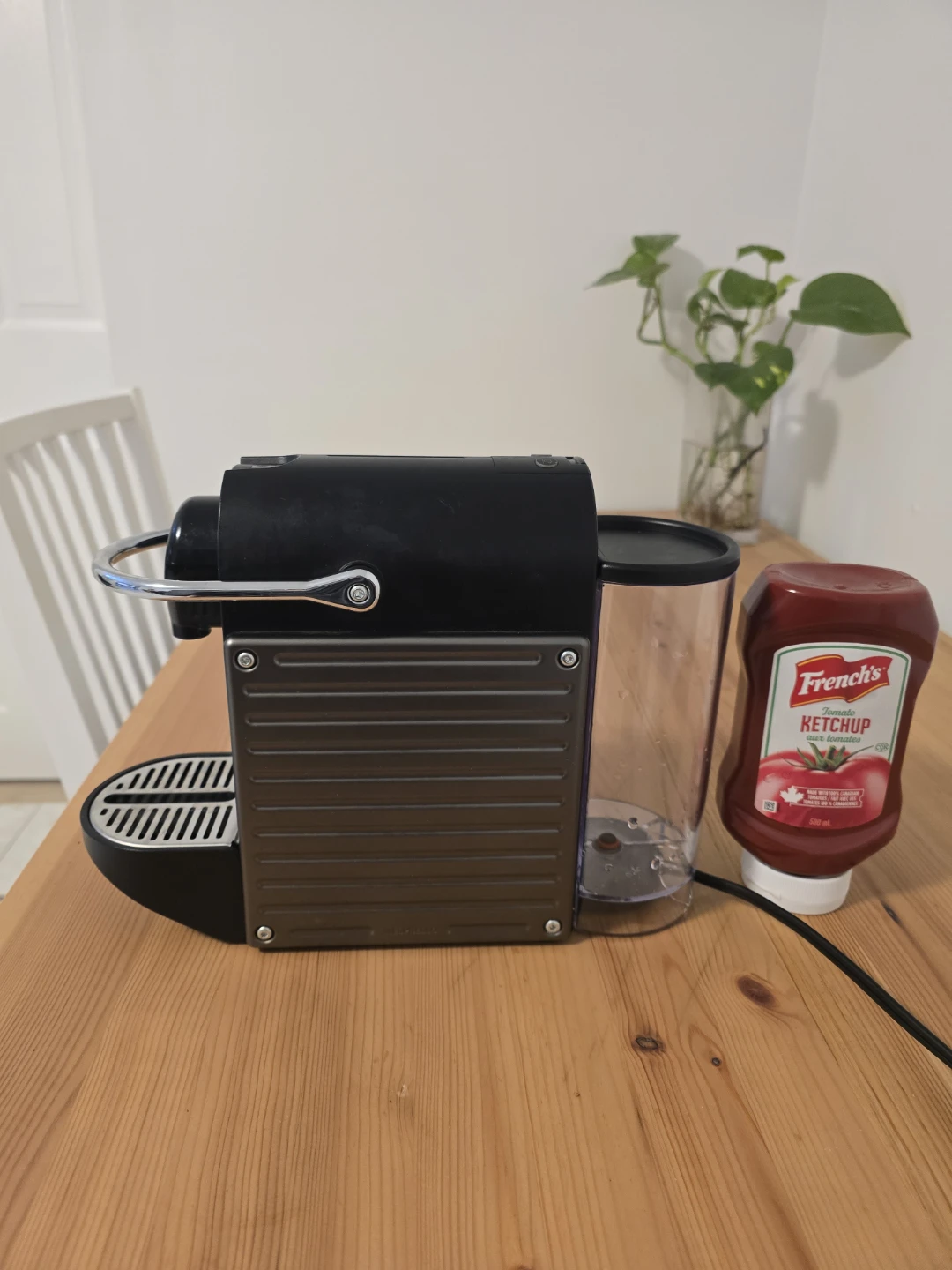 Nespresso Pixie Espresso Machine - photo 2