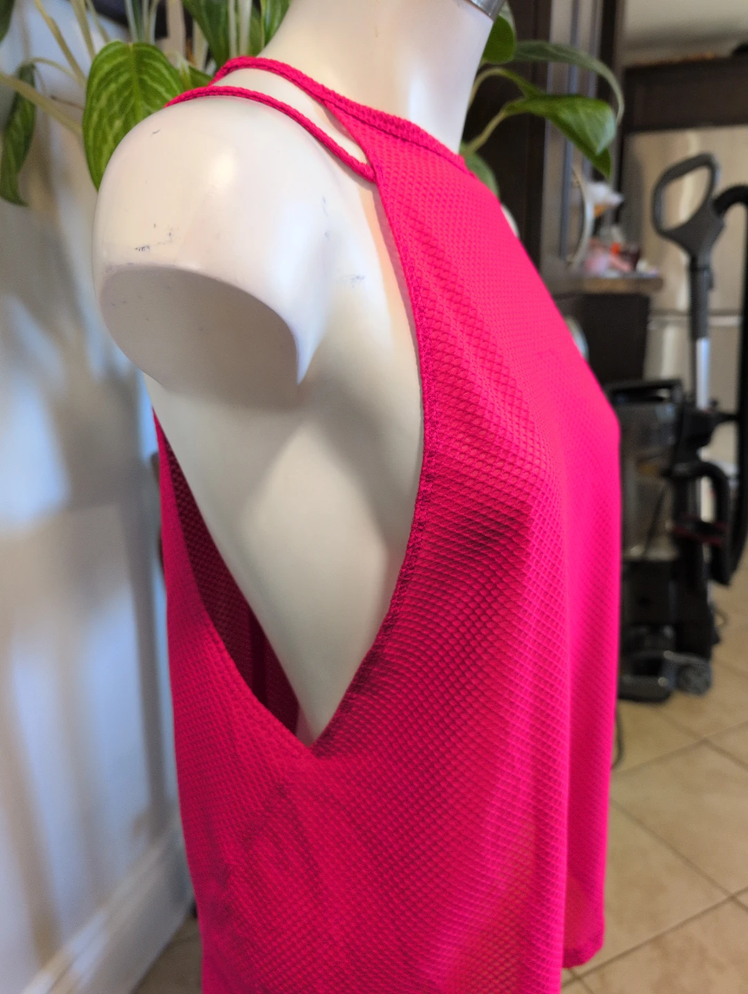 90 Degree by Reflex Tank Top - Size S - Neon Pink - photo 2