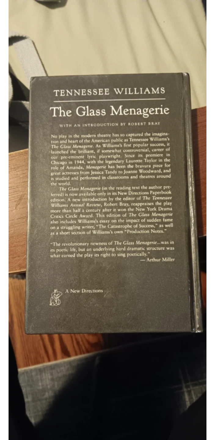 The Glass Menagerie by Tennessee Williams - photo 2