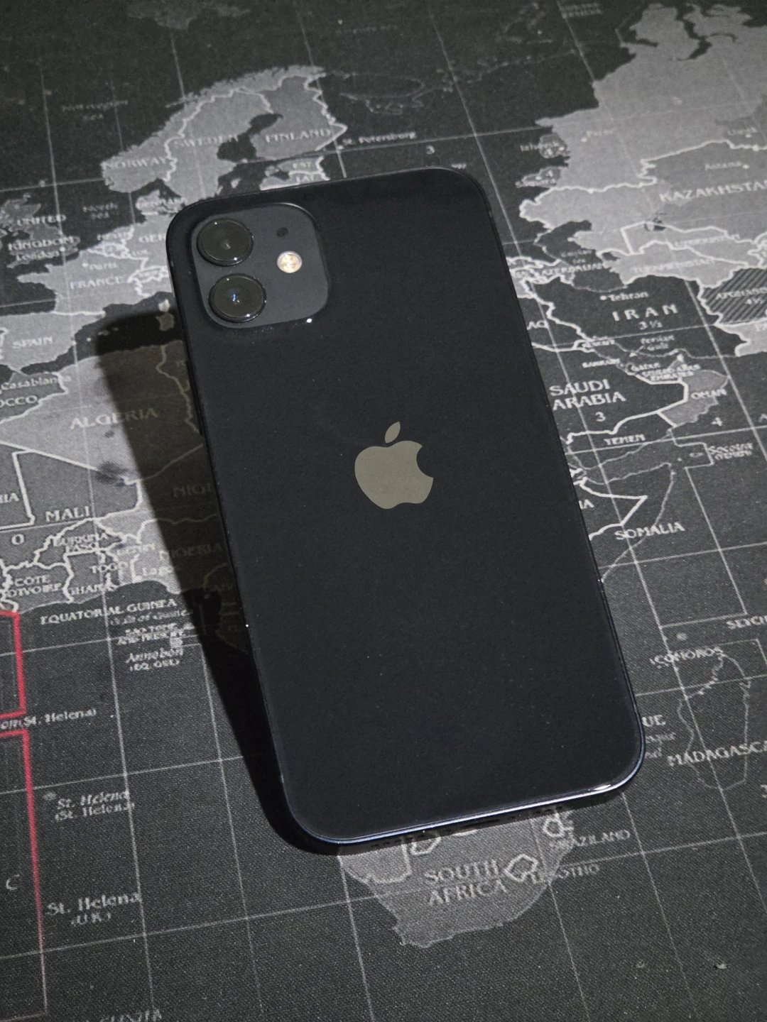 iPhone 12 (new condition) - photo 2