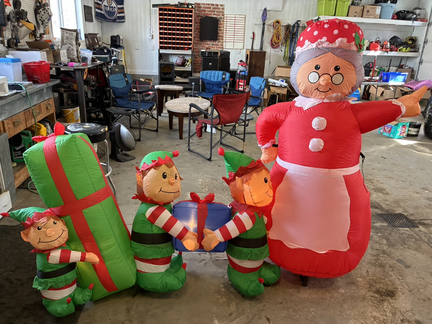 Inflatable Christmas Characters - photo 3