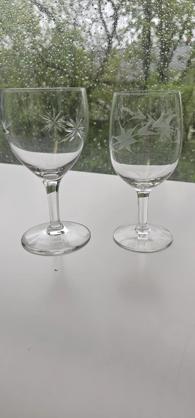 Set of 6 Etched Crystal Wine Glasses - photo 2