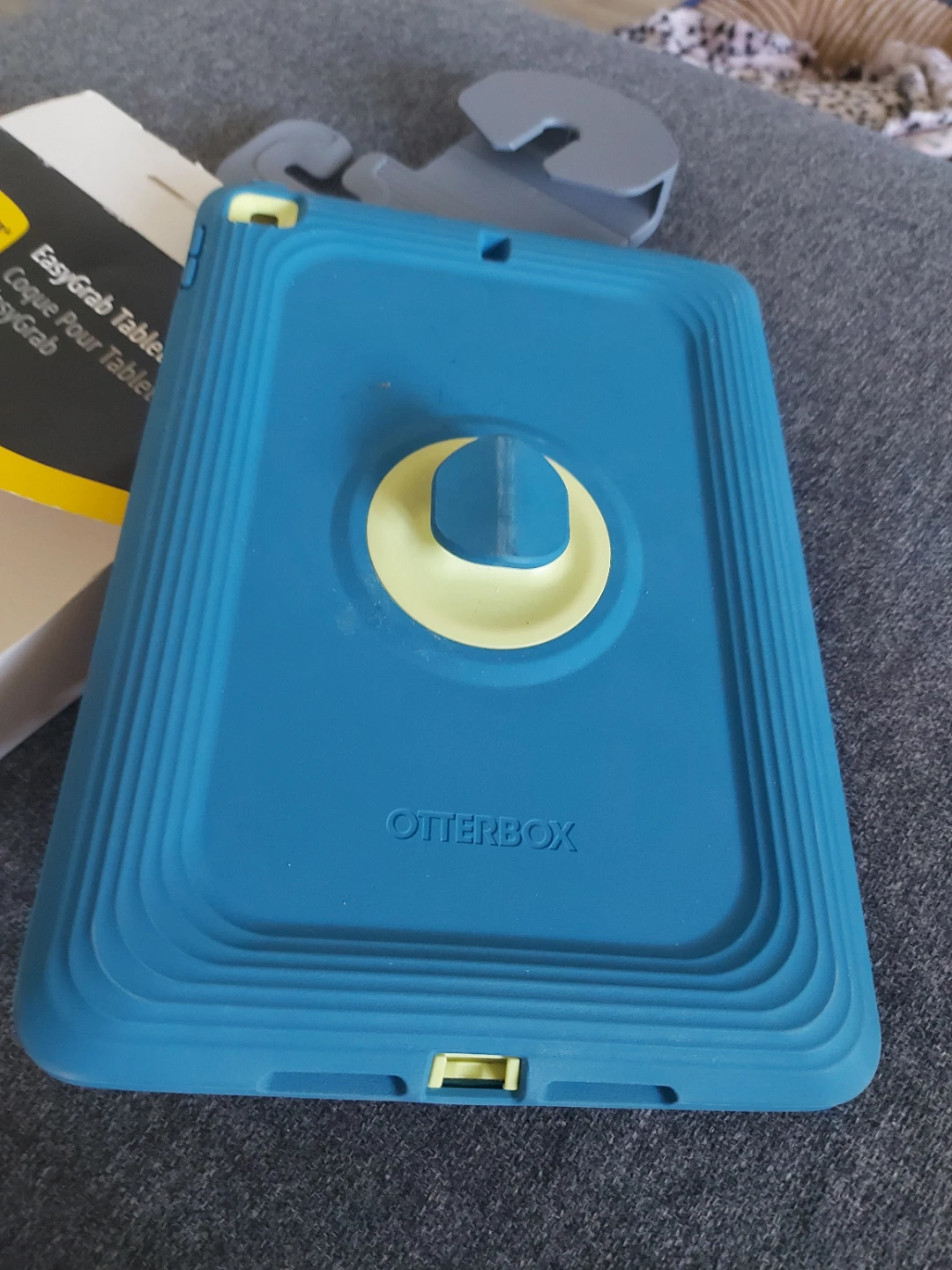 OtterBox EasyGrab Tablet Case for Kids