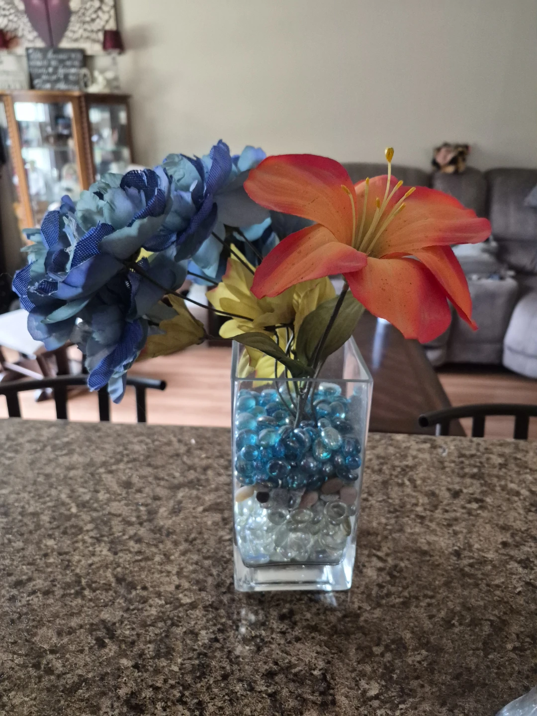 Glass Vase with Decorative Stones and Artificial Flowers - photo 2